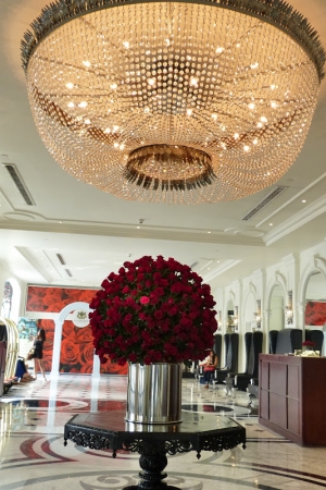 Zdjęcie ze Sri Lanki - elegancka kawiarnia tego hotelu serwuje pyszną i bardzo drogą niestety kawę:)