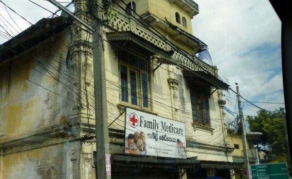 Zdjęcie ze Sri Lanki - lokalny Medicover? :)
