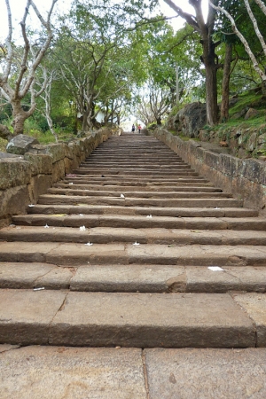 Zdjęcie ze Sri Lanki - o kolejne schody przed nami... tym razem do Mihintale...