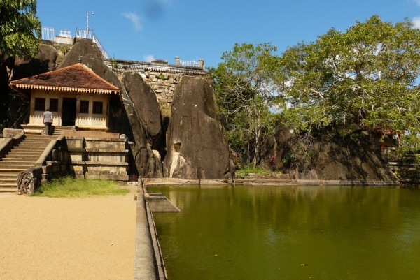 Zdjęcie ze Sri Lanki - zespół klasztorny  Isurumunija