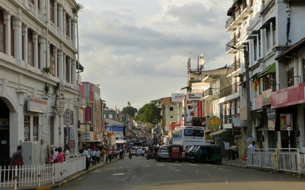 Zdjęcie ze Sri Lanki - wieczorne uliczki Kandy...