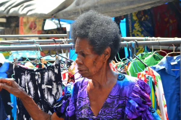 Zdjęcie z Vanuatu - Pani sprzedawczyni