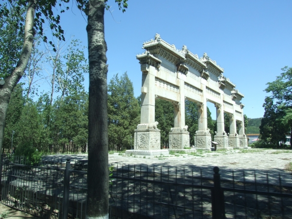 Zdjęcie z Chińskiej Republiki Ludowej - I Brama nekropolii cesarza
