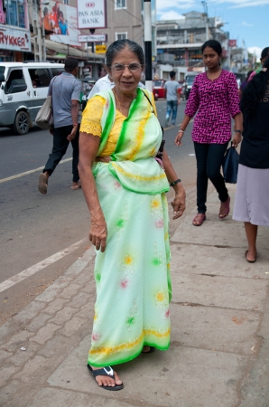 Zdjęcie ze Sri Lanki - kobieta w sari