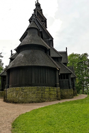 Zdjęcie z Norwegii - Norsk Folkemuseum, kościół słupowo-klepkowy - stavkirke