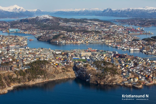 Zdjęcie z Norwegii - a tu widok na Kristiansund od strony morza norweskiego
