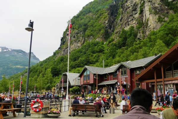 Zdjęcie z Norwegii - miasteczko Geiranger