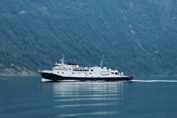 Zdjęcie z Norwegii - regularny prom Geiranger-Hellesylt 