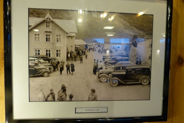 Zdjęcie z Norwegii - historyczne zdjęcia pamiątkowe w pensjonacie