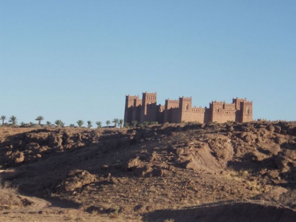 Zdjęcie z Maroka - Przeciskamy się przez uliczki Ait Ben Haddou