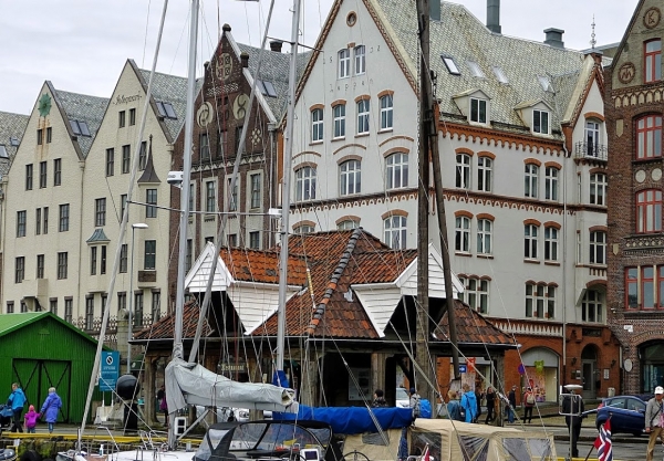 Zdjęcie z Norwegii - wspaniała zabudowa Bergen