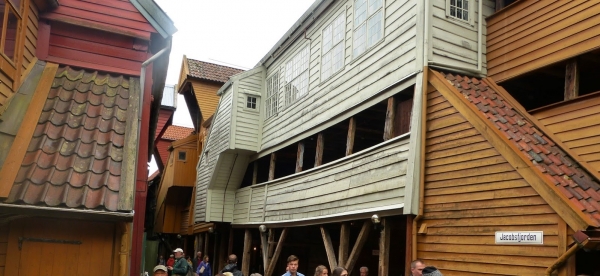 Zdjęcie z Norwegii - zabudowa Bryggen