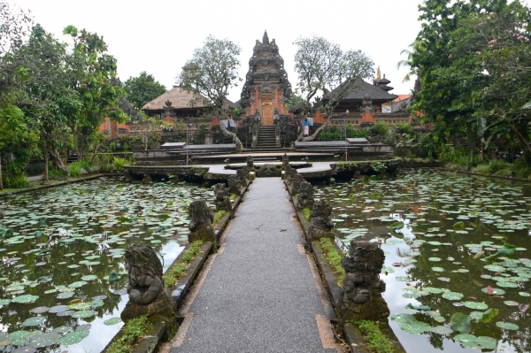 Zdjęcie z Indonezji - Swiatynia Pura Taman Saraswati