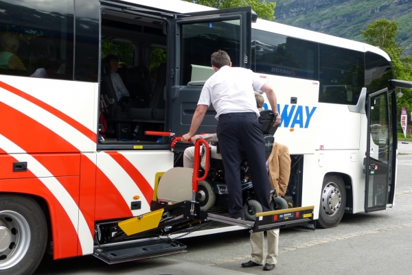 Zdjęcie z Norwegii - i Pańcia jedzie wygodnie do góry