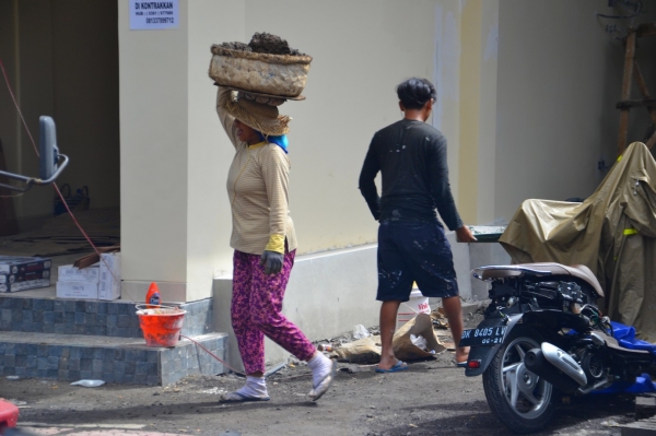 Zdjęcie z Indonezji - Balijska taczka :)