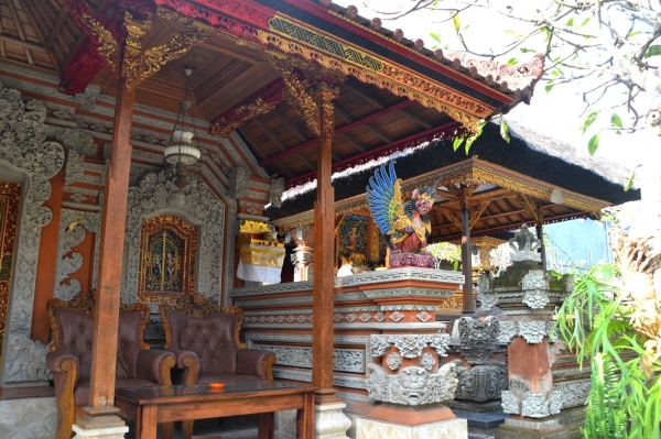 Zdjęcie z Indonezji - Prywatna swiatynka