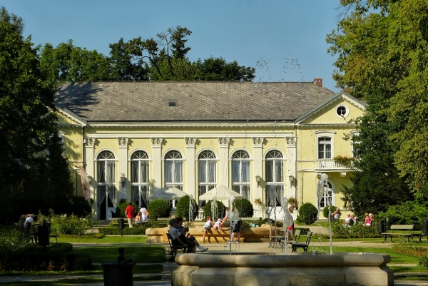 Zdjęcie z Polski - najpiękniejszy Pawilon uzdrowiskowy "Edward" 