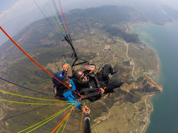 Zdjęcie z Nepalu - paragliding pokhara
