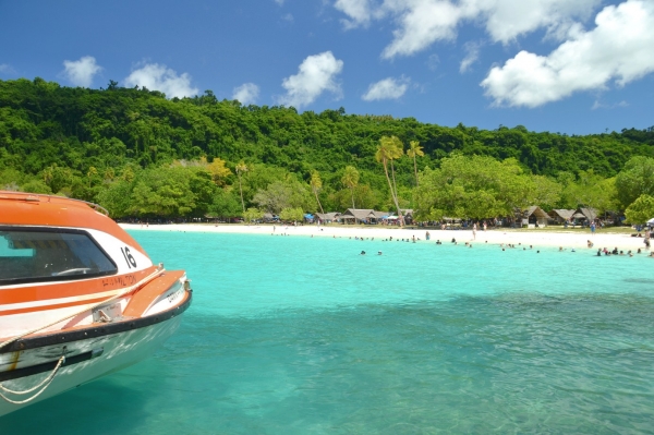 Zdjęcie z Vanuatu - Przed nami plaza w Szampanskiej Zatoce