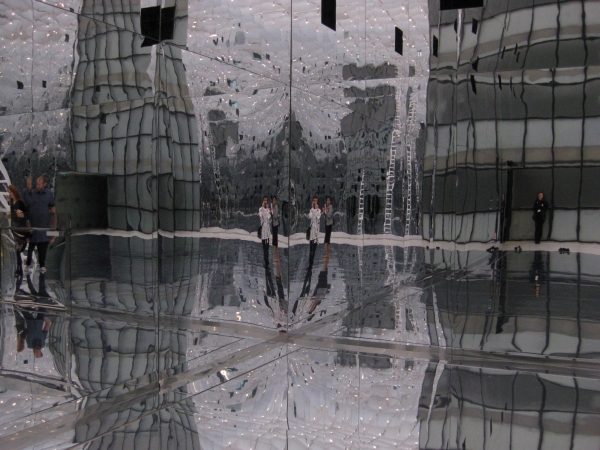 Zdjęcie z Polski - Instalacja Reflection - Odbicie