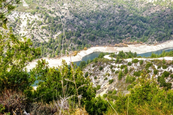 Zdjęcie z Cypru - Troodos- bajeczne widoczki w pobliżu "glinianej" wioski Arsos
