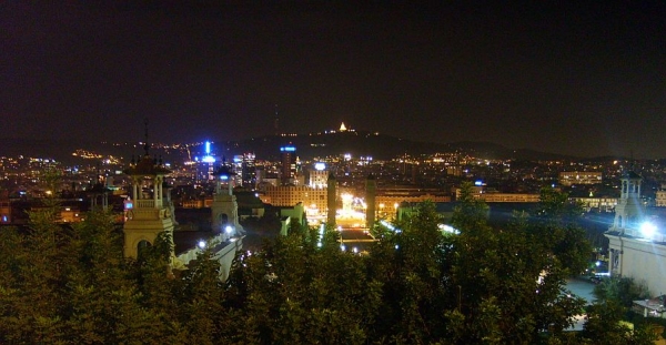 Zdjęcie z Hiszpanii - Barcelona nocą