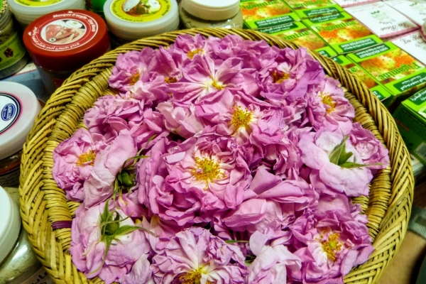 Zdjęcie z Maroka - płatki rosa damascena