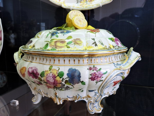 Zdjęcie z Niemiec - Monachium, pałac Nymphenburg - wystawa porcelany