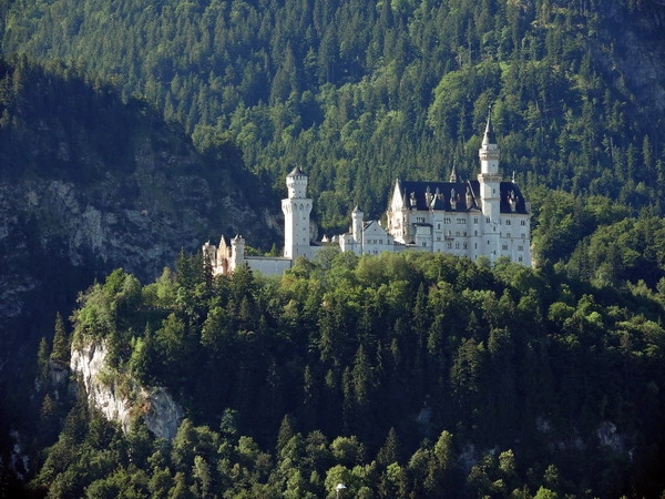 Zdjęcie z Niemiec - Zamek Neuschwanstein złapany z oddali