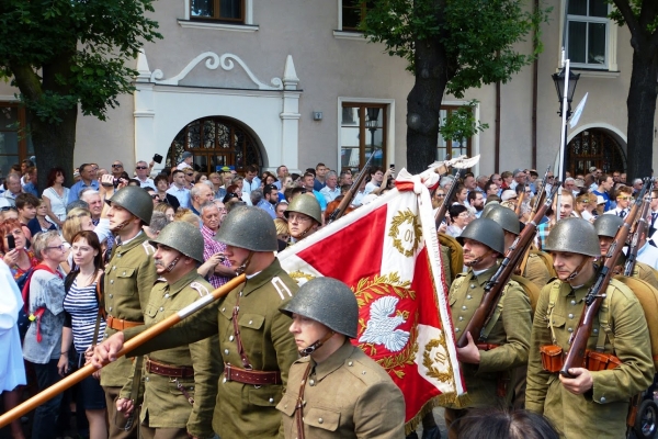 Zdjęcie z Polski - maszerują wojaki