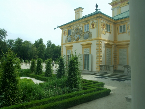 Zdjęcie z Polski - spojrzenie do ogrodów