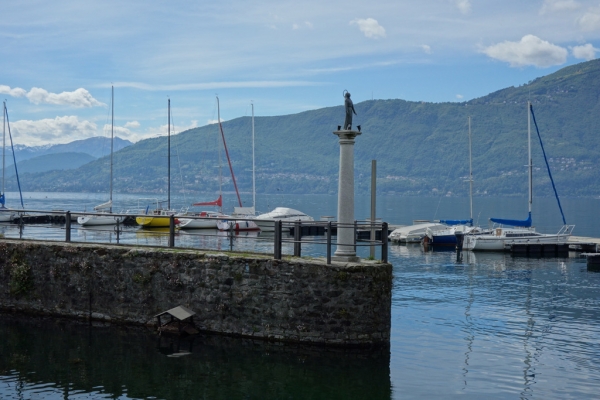 Zdjęcie z Włoch - Port w Porto Valtravaglia