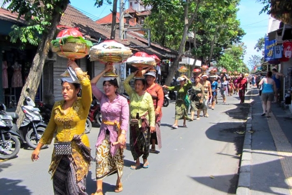 Zdjęcie z Indonezji - procesja