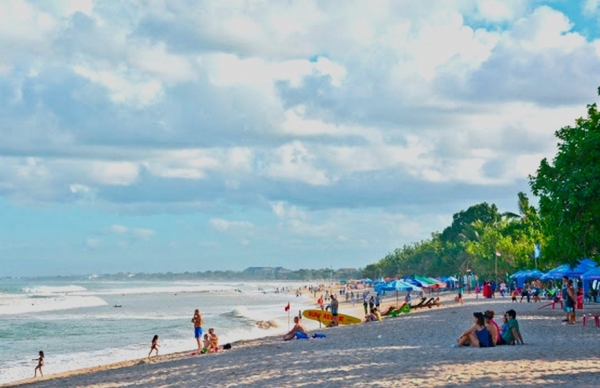 Zdjęcie z Indonezji - plaza Kuta Beach