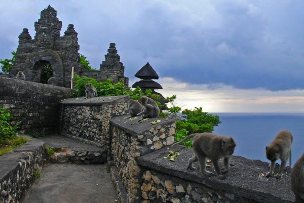 Zdjęcie z Indonezji - Uluwatu, glowny oltarz liczacy ponad 1.200 lat