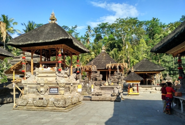 Zdjęcie z Indonezji - swiatynia wodna Tirta Empul