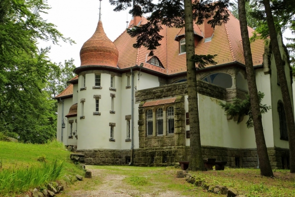 Zdjęcie z Polski - przepiękna willa Gerharda Hauptmanna w Jagniątkowie 