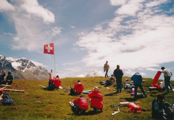 Zdjęcie ze Szwajcarii - Góry otaczające St Moritz