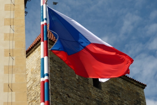 Zdjęcie z Czech - powiewa nad Hradczanami....