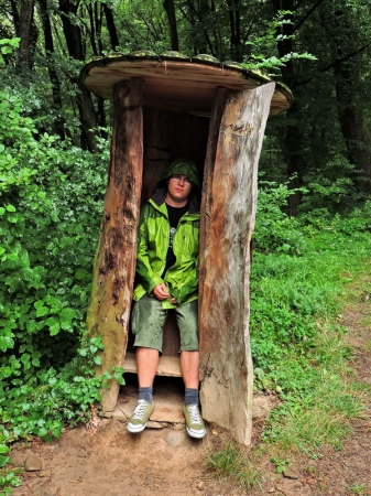 Zdjęcie z Polski - Skansen w Sanoku - tradycyjne łemkowskie WC.