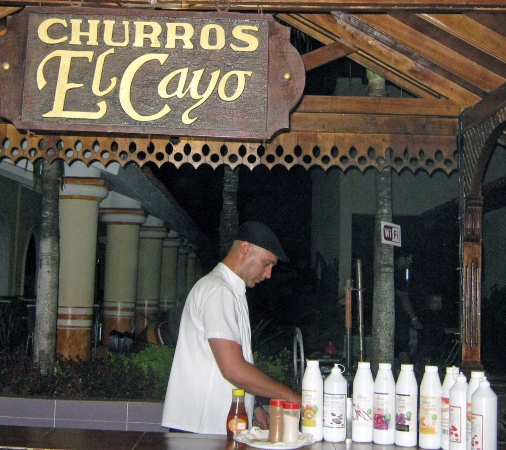 Zdjęcie z Kuby - Hotel Colonial-przepyszne churros!