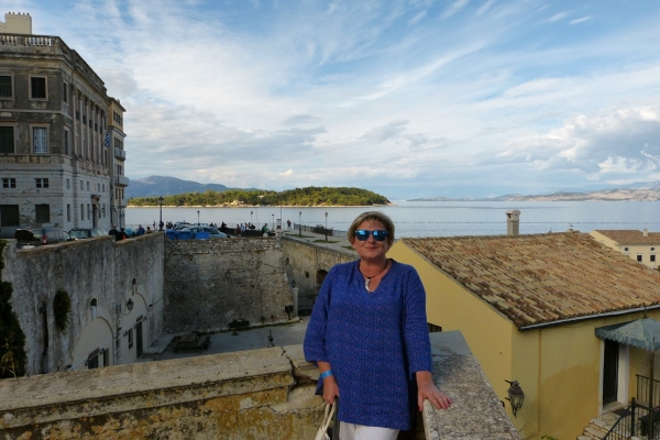Zdjęcie z Grecji - miasto Corfu ; w drodze do portu...