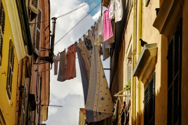 Zdjęcie z Grecji - wszędobylskie pranie.... jak to we włoskim mieście :) 