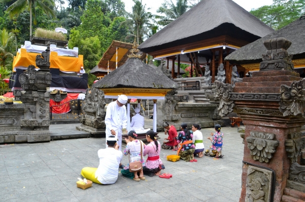 Zdjęcie z Indonezji - Pura Tirta Empul - swiatynia swietych zrodel