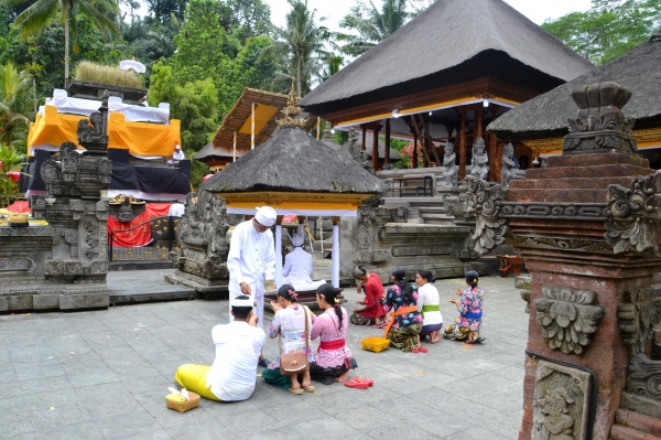 Zdjęcie z Indonezji - Pura Tirta Empul - swiatynia swietych zrodel