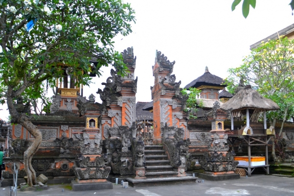 Zdjęcie z Indonezji - Jedna z ubudzkich swiatyn