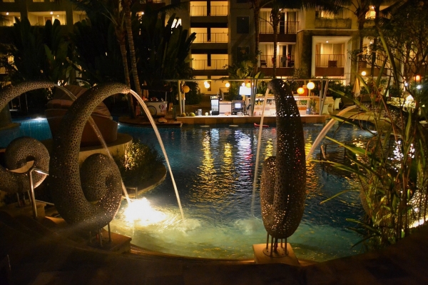Zdjęcie z Indonezji - Baseny hotelu Swiss Belresort w Sanur