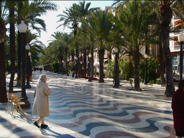 Zdjęcie z Hiszpanii - deptak w Alicante