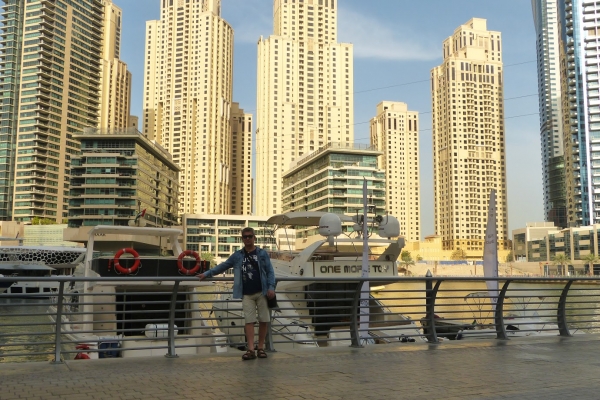Zdjęcie z Zjednoczonych Emiratów Arabskich - w oczekiwaniu na łajbę.... 