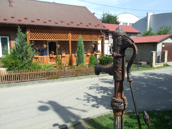 Zdjęcie z Polski - stara pompa